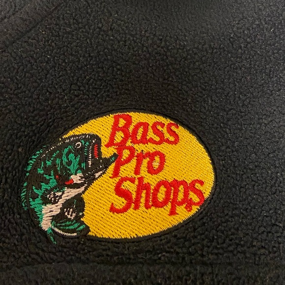 Bass Pro Shops boys L black fleece jacket - Picture 3 of 7